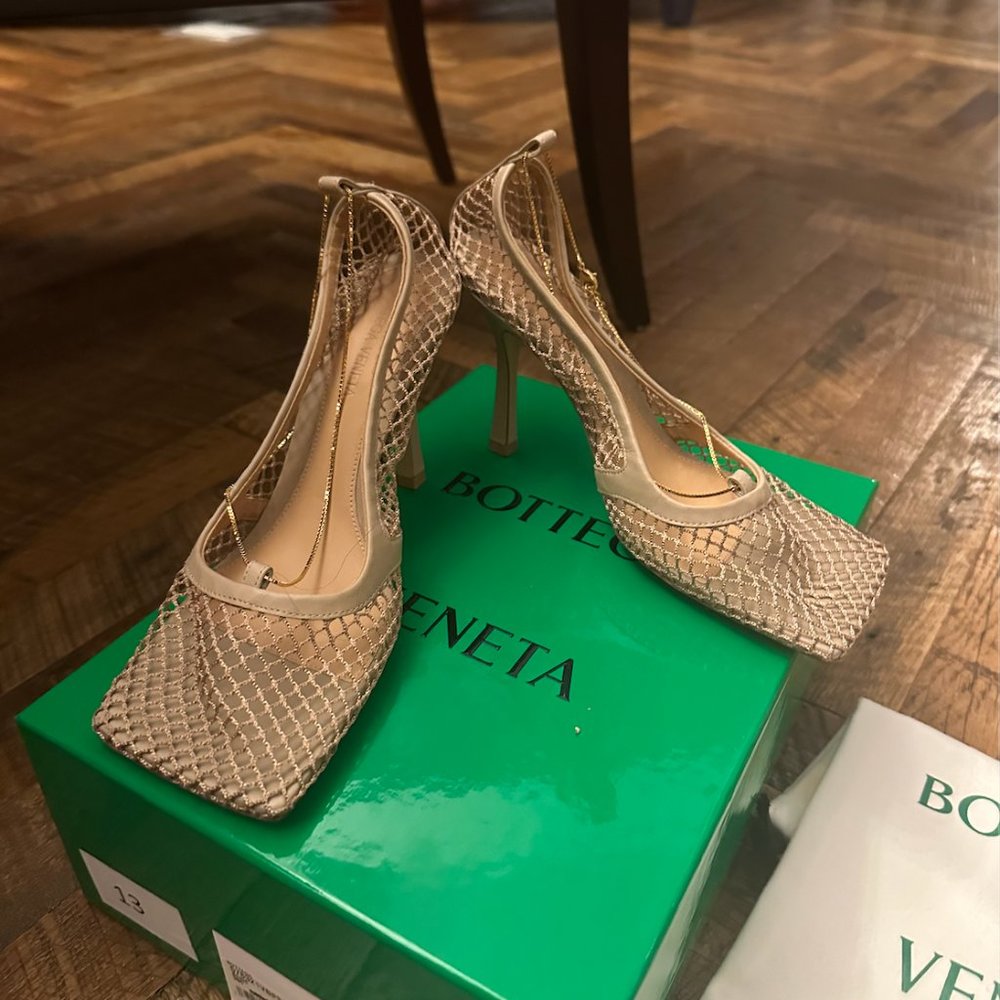 BOTTEGA VENETA Stretch Pumps